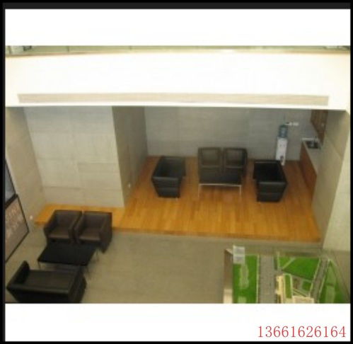 沙發背景墻與地面裝修 木絲水泥板的應用與選購指南